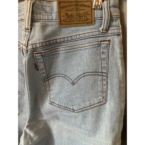Juniors Levis Jeans Size 11 Tapered Light Wash 27.5" Inseam 90s High Rise Hemmed - Picture 1 of 15